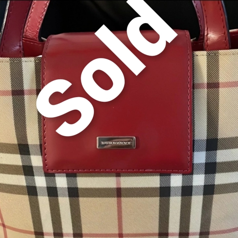Burberry Tote great condition,